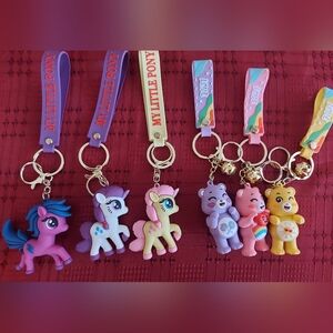 6 PCS - Care Bears My Little Pony keychains